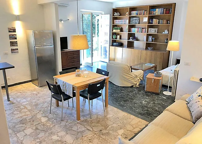 Il Mare A Due Passi * Lerici